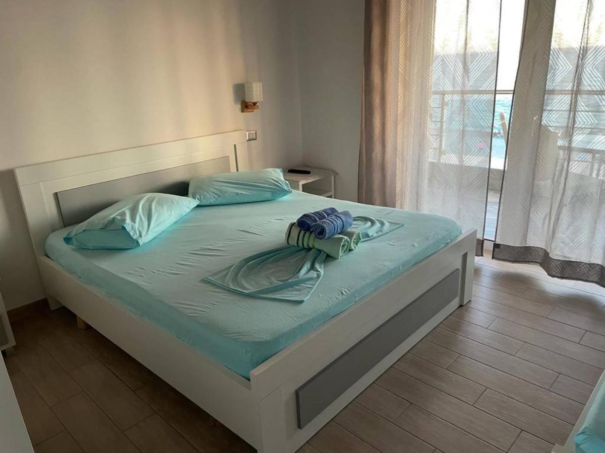 Wave N' Sea Apartments Himarë Exteriér fotografie